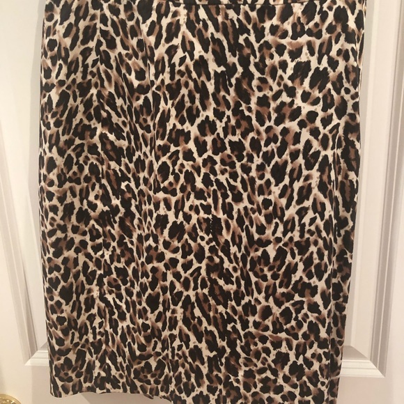 J. Crew leopard pencil skirt - Picture 2 of 4